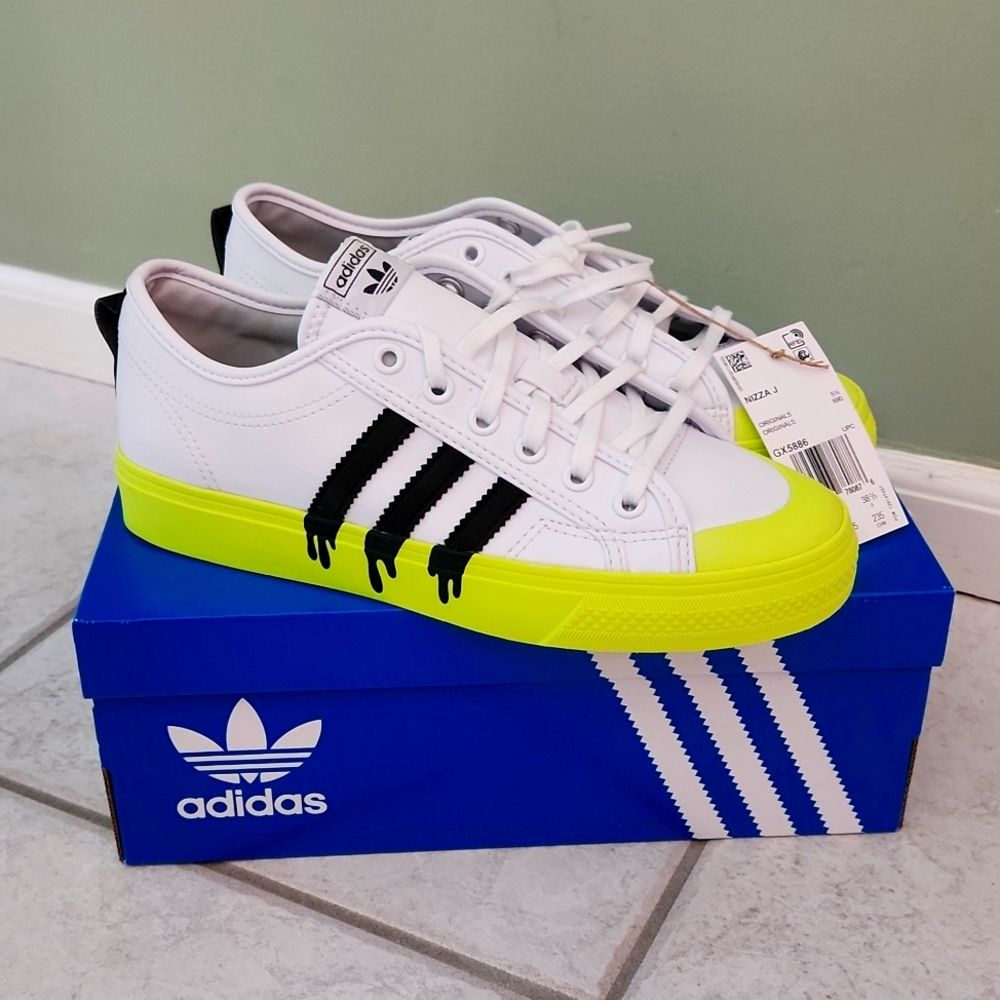 Nizza Sneakers - Big Kid - Cloud White / Core Black / Solar Yellow - GX5886